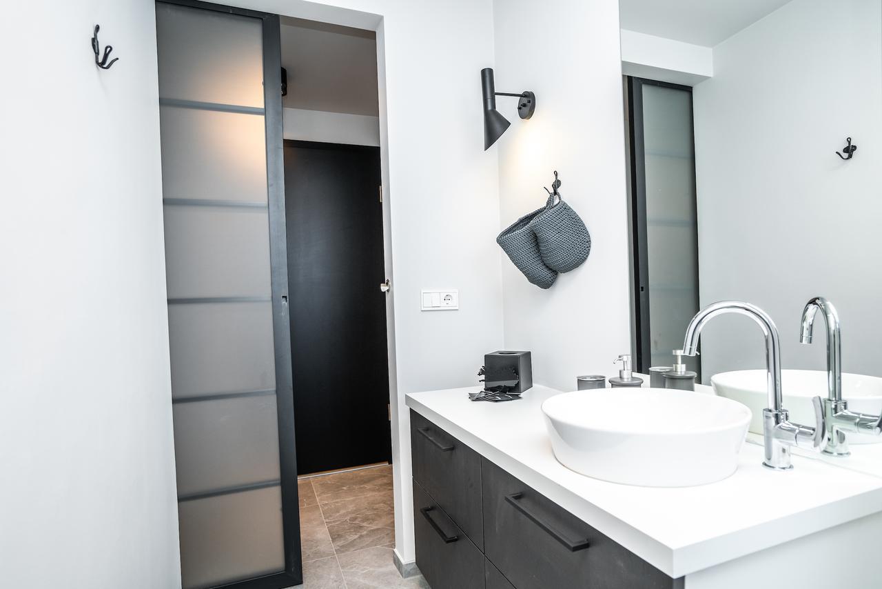 H96 Luxury Suite Keflavík Екстериор снимка